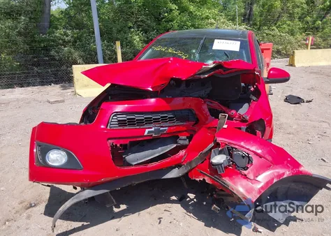 2013 Chevrolet Sonic Ltz Auto z USA, uszkodzony, nr VIN 1G1JE5SB1D4189654